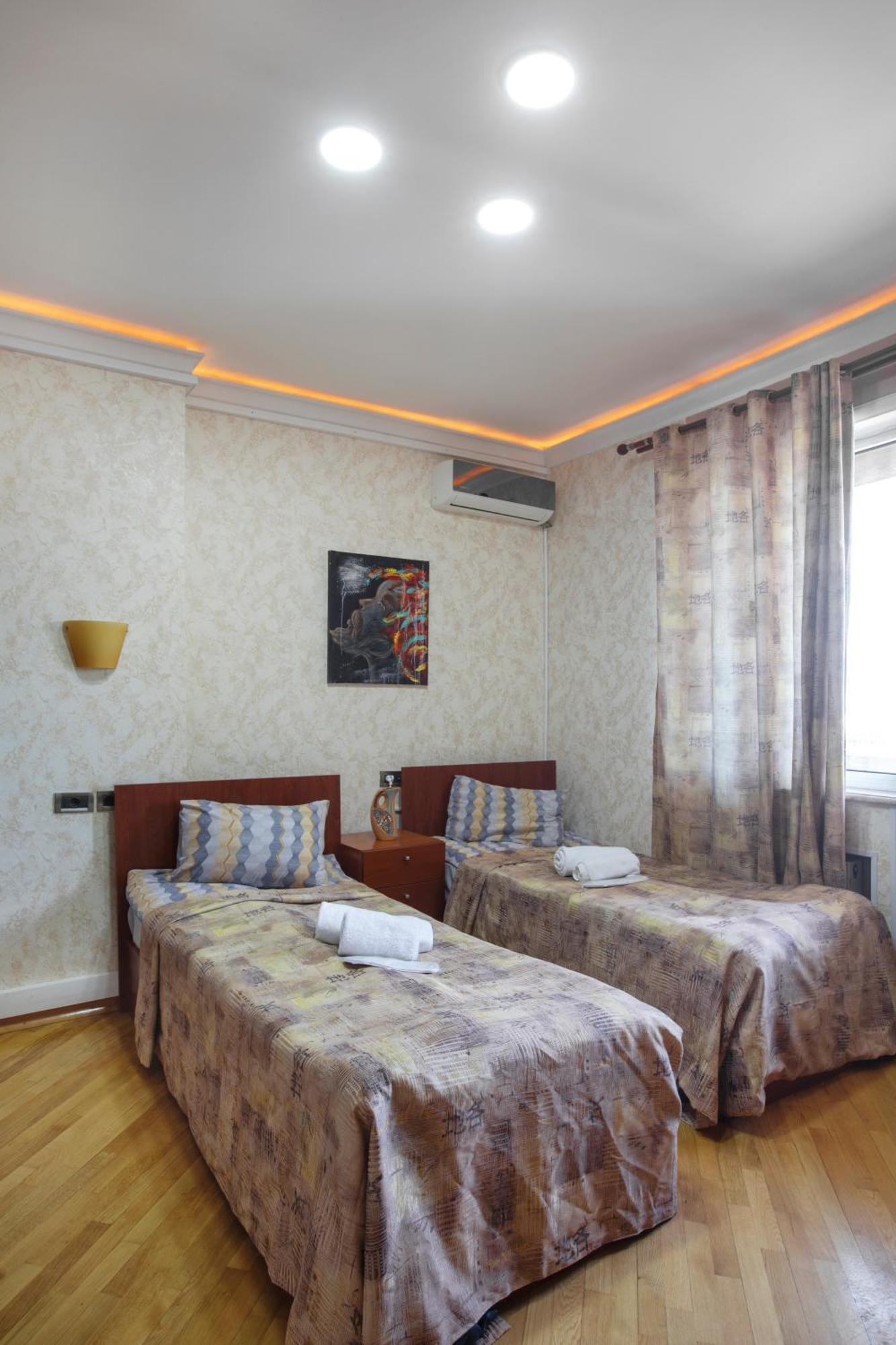 Leyla Apartments 1 Baku Bilik gambar